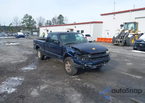 2002 Chevrolet S-10 Ls from USA, damaged, VIN 1GCDT19W928261301